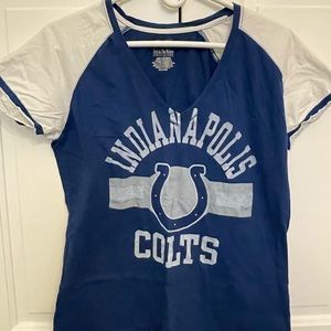 Women’s Indianapolis Colts T-shirt. Size XL.
